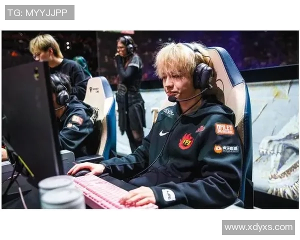 FPX战队崛起之路：从默默无闻到Major赛的辉煌历程