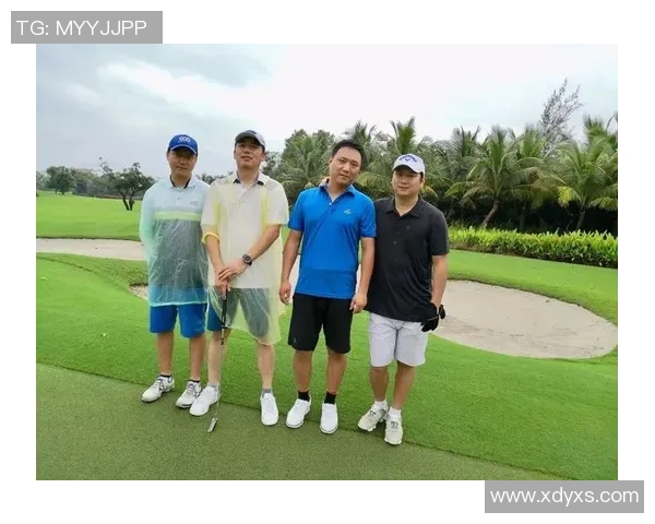 高尔夫球赛激烈角逐赛场内外精彩纷呈选手拼搏展现风采